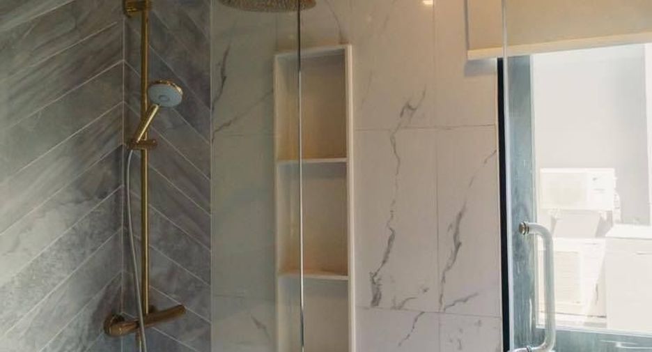 For sale 3 bedrooms condo in Khlong Toei, Bangkok
