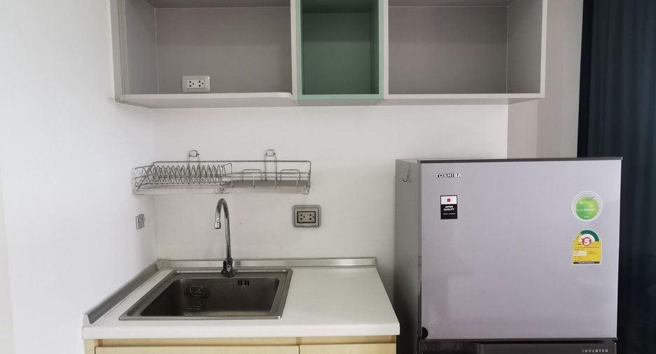 For sale 1 bed condo in Si Racha, Chonburi