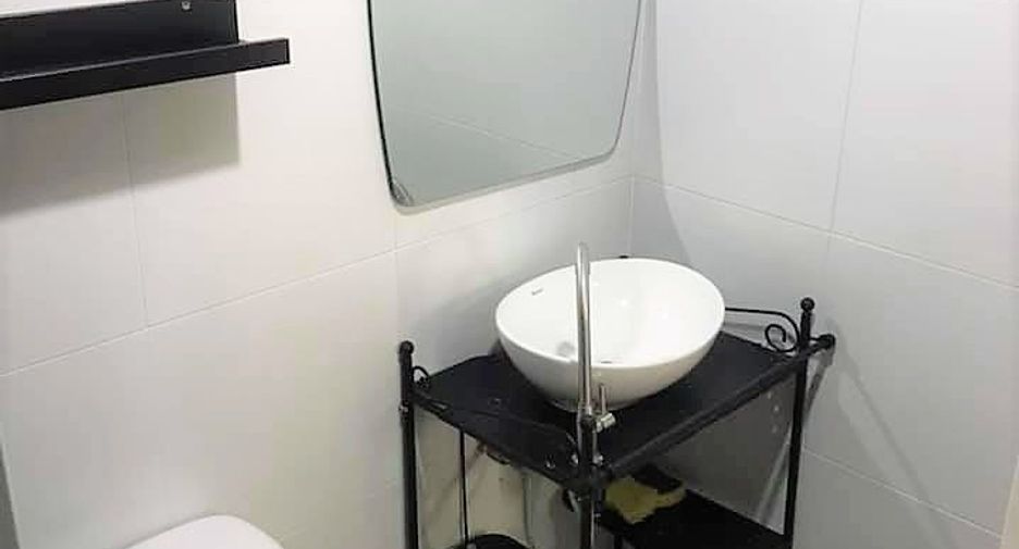 For sale 1 bed condo in Suan Luang, Bangkok