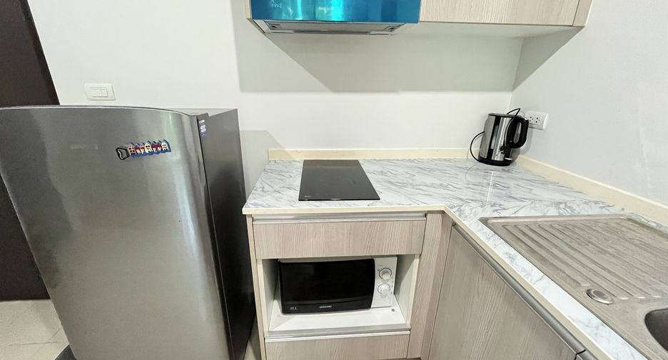 For rent 2 bedrooms condo in Mueang Phuket, Phuket