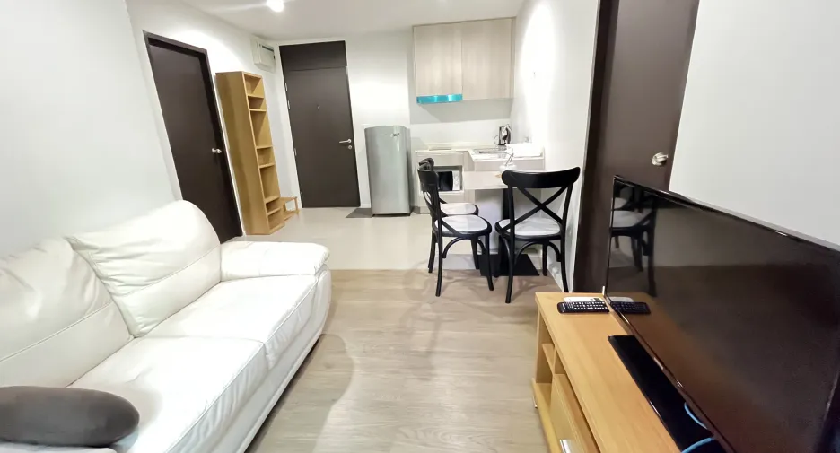 For rent 2 bedrooms condo in Mueang Phuket, Phuket