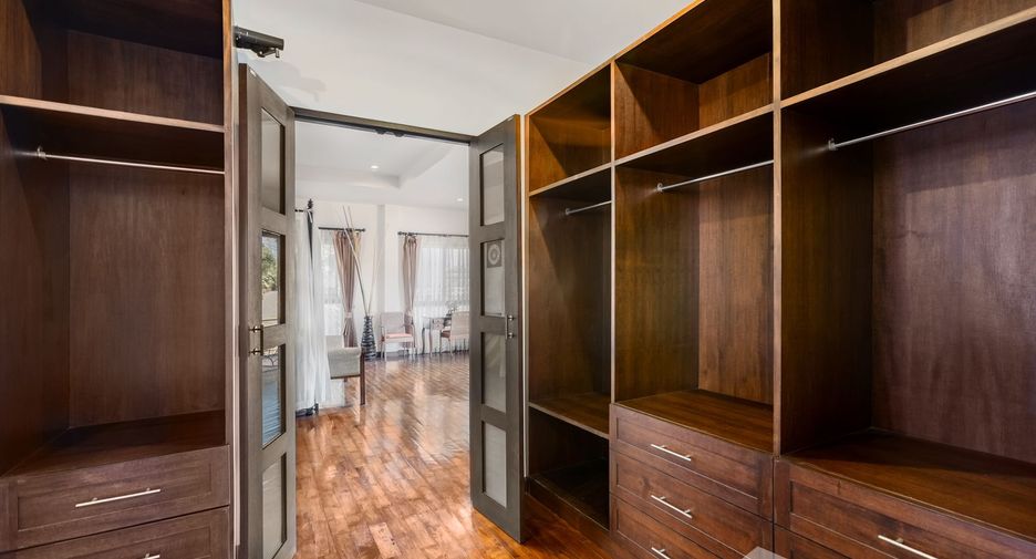 For sale 4 ベッドルーム villa in Mueang Phuket, Phuket