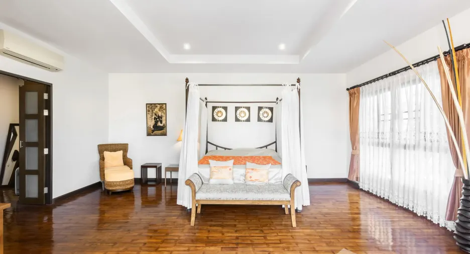 For sale 4 ベッドルーム villa in Mueang Phuket, Phuket