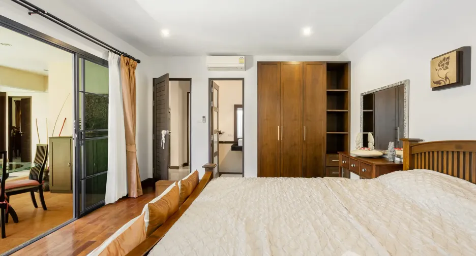 For sale 4 ベッドルーム villa in Mueang Phuket, Phuket
