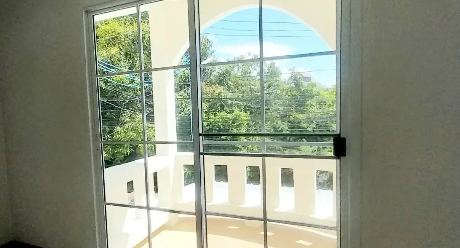 For sale 2 bedrooms townhouse in Mueang Tak, Tak