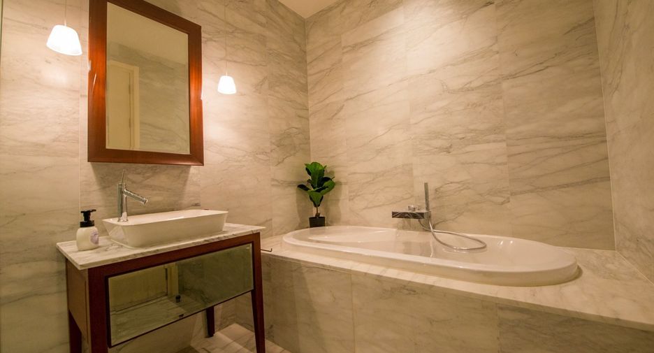 For sale 1 bed condo in Watthana, Bangkok