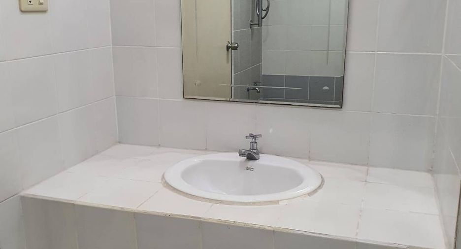 For sale studio condo in Bang Lamung, Chonburi