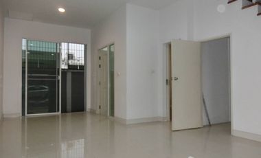 For sale and for rent 3 bedrooms townhouse in Chom Thong, Bangkok