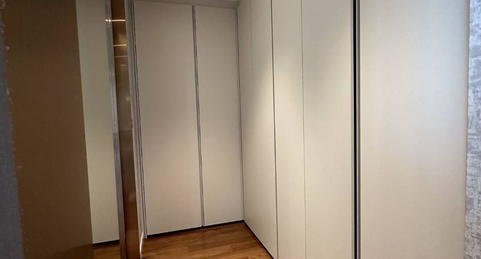 For sale 2 bedrooms condo in Pathum Wan, Bangkok