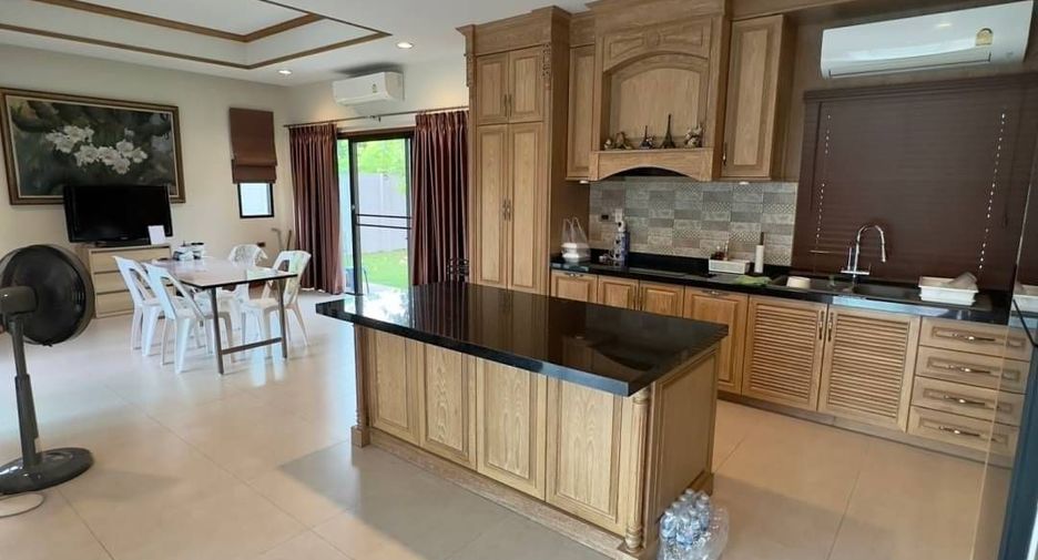 Продажа 3 спальни вилла в Банг Ламунг, Чонбури