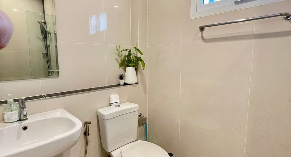 For sale 4 bedrooms house in Nong Chok, Bangkok
