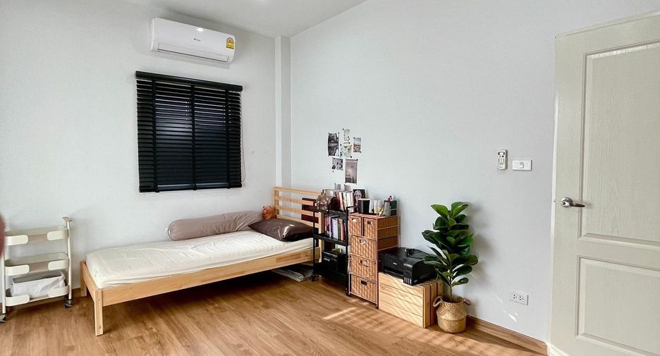 For sale 4 bedrooms house in Nong Chok, Bangkok