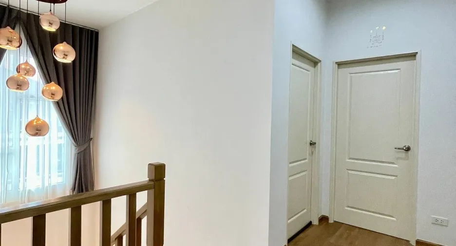 For sale 4 bedrooms house in Nong Chok, Bangkok