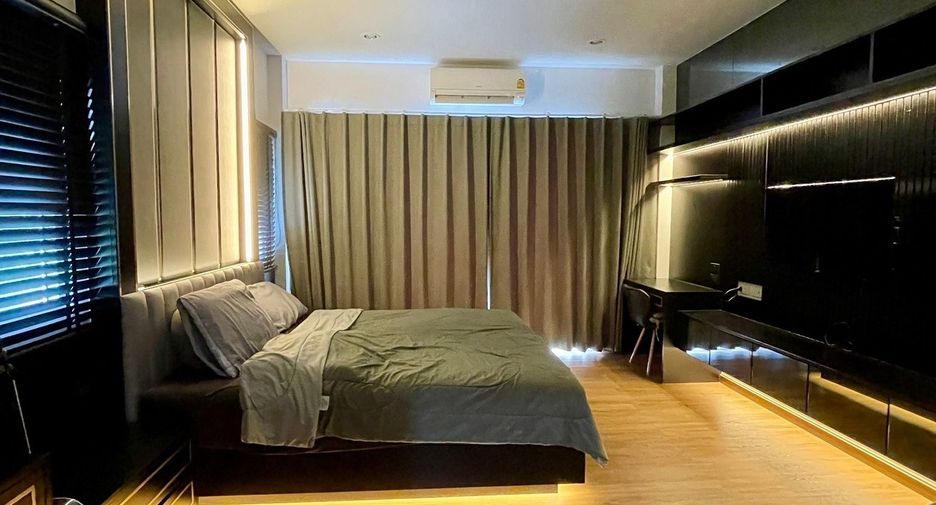 For sale 4 bedrooms house in Nong Chok, Bangkok