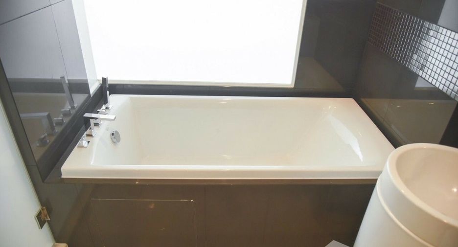 Wohnung zum Kauf mit 2 Zimmer in Sathon, Bangkok