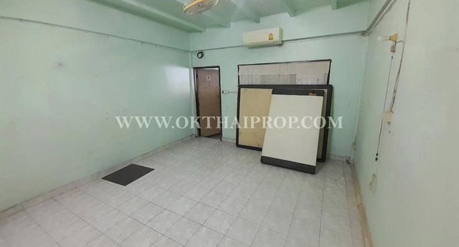 For sale 4 bedrooms townhouse in Pak Kret, Nonthaburi