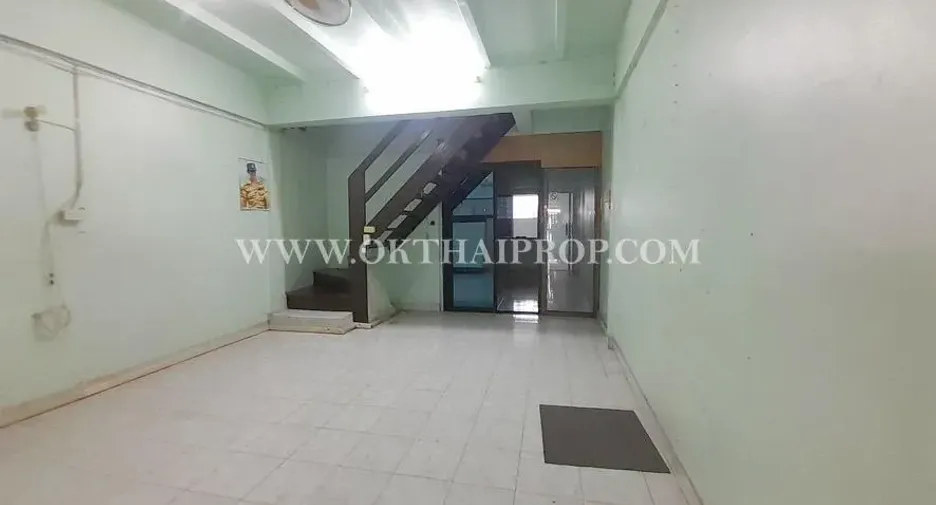 For sale 4 bedrooms townhouse in Pak Kret, Nonthaburi