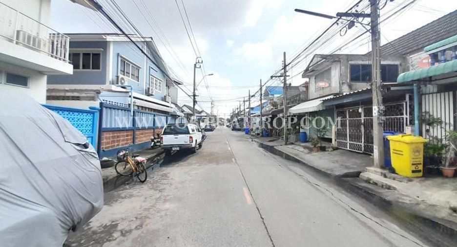 For sale 4 bedrooms townhouse in Pak Kret, Nonthaburi