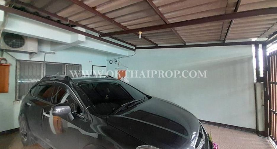 For sale 4 bedrooms townhouse in Pak Kret, Nonthaburi