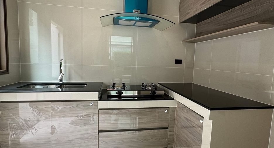 Продажа и аренда 4 спальни дом в Банг Капи, Бангкок