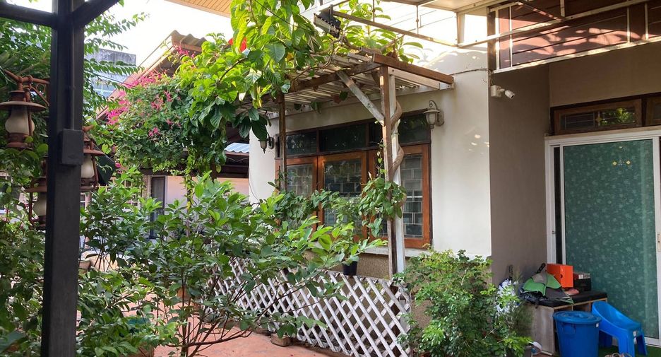 À vendre 3 chambres maison à Wang Thonglang, Bangkok