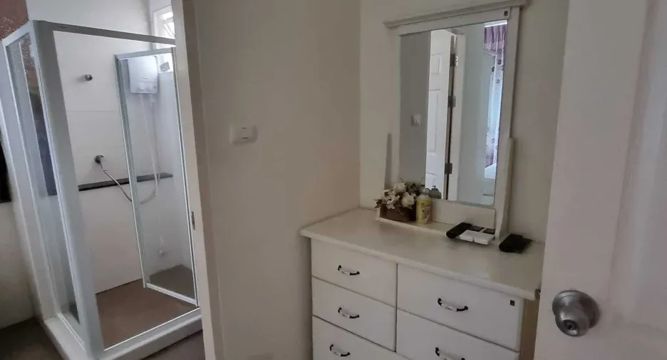 Haus zur Miete mit 3 Zimmer in Mueang Phuket, Phuket