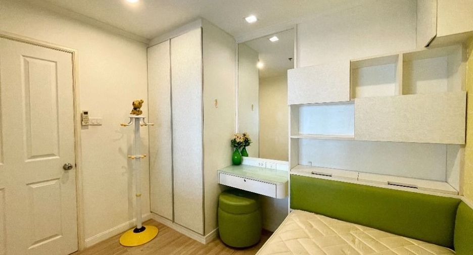 À vendre 2 chambres condo à Bang Phlat, Bangkok