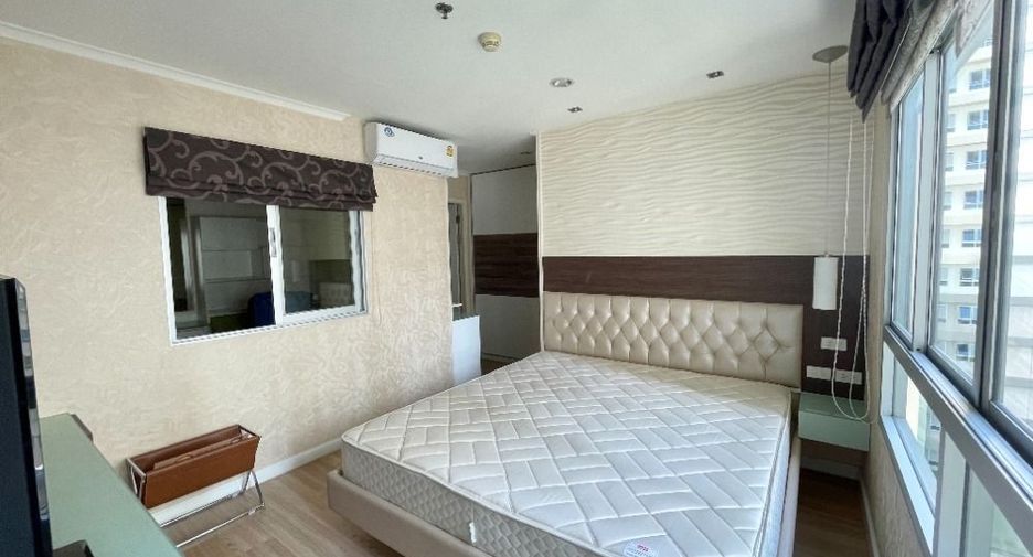 À vendre 2 chambres condo à Bang Phlat, Bangkok