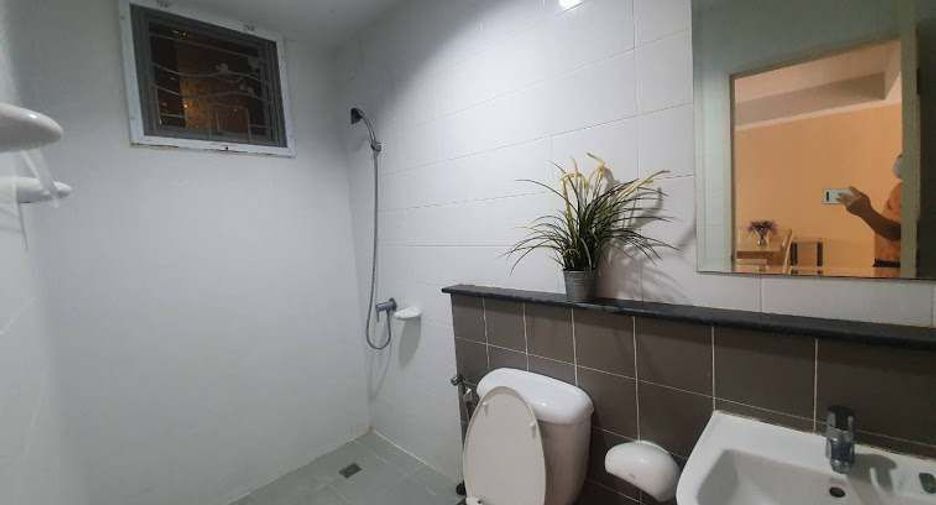 À vendre 3 chambres maison de ville à Bang Phli, Samut Prakan