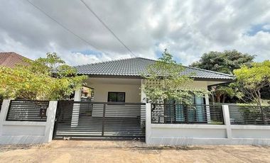 For rent 3 bedrooms villa in Bang Lamung, Chonburi