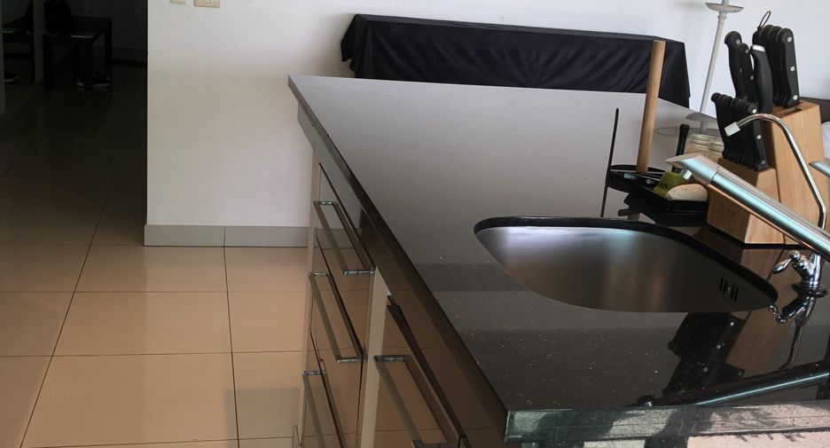 For rent 2 bedrooms condo in Mueang Phuket, Phuket