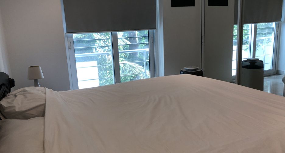 For rent 2 bedrooms condo in Mueang Phuket, Phuket
