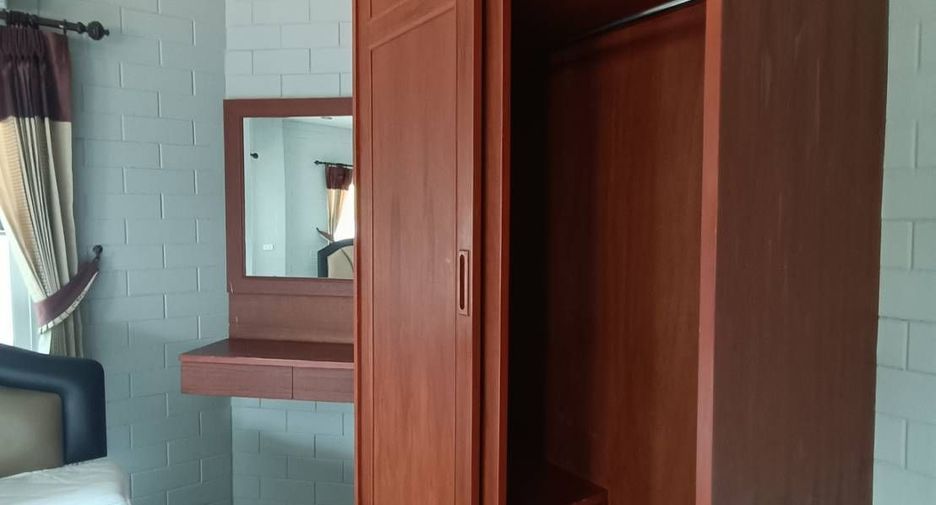 For rent 3 bedrooms villa in Bang Lamung, Chonburi