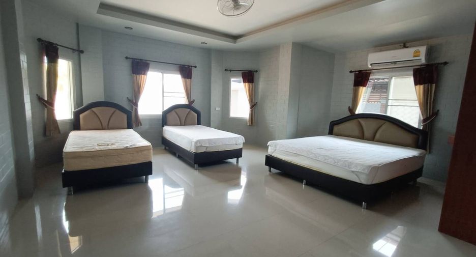 For rent 3 bedrooms villa in Bang Lamung, Chonburi