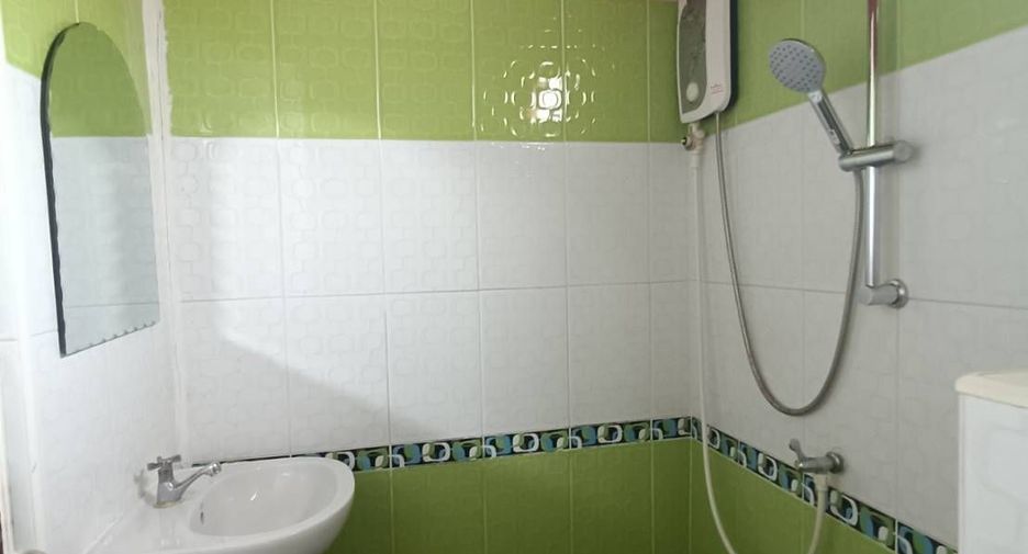 For rent 3 bedrooms villa in Bang Lamung, Chonburi