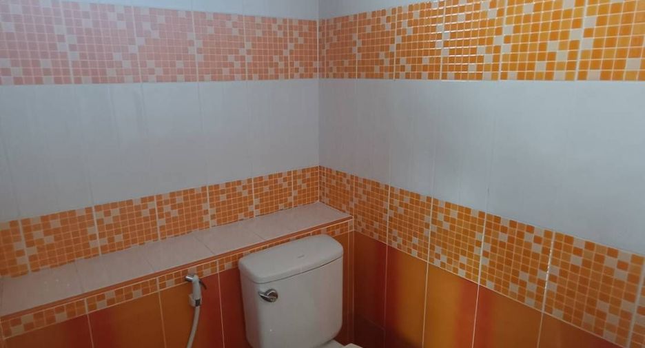For rent 3 bedrooms villa in Bang Lamung, Chonburi