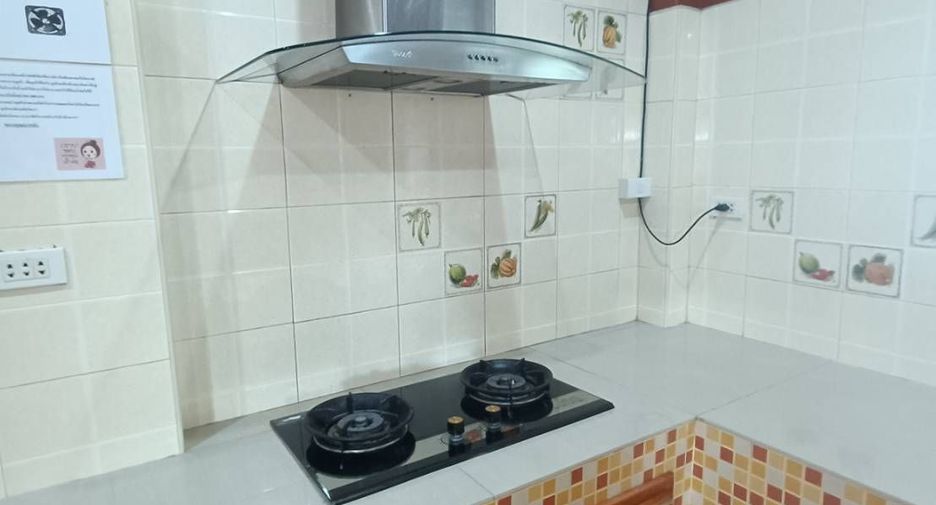 For rent 3 bedrooms villa in Bang Lamung, Chonburi