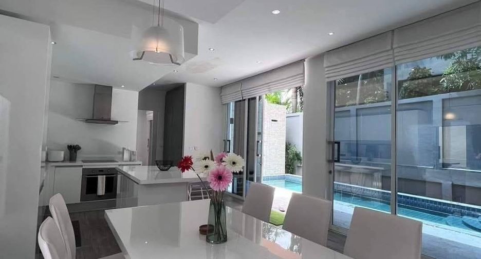 Villa en venta y en alquiler de 3 habitaciones en Mueang Phuket, Phuket