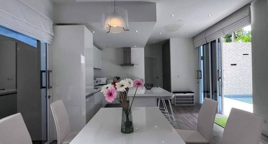 Villa en venta y en alquiler de 3 habitaciones en Mueang Phuket, Phuket