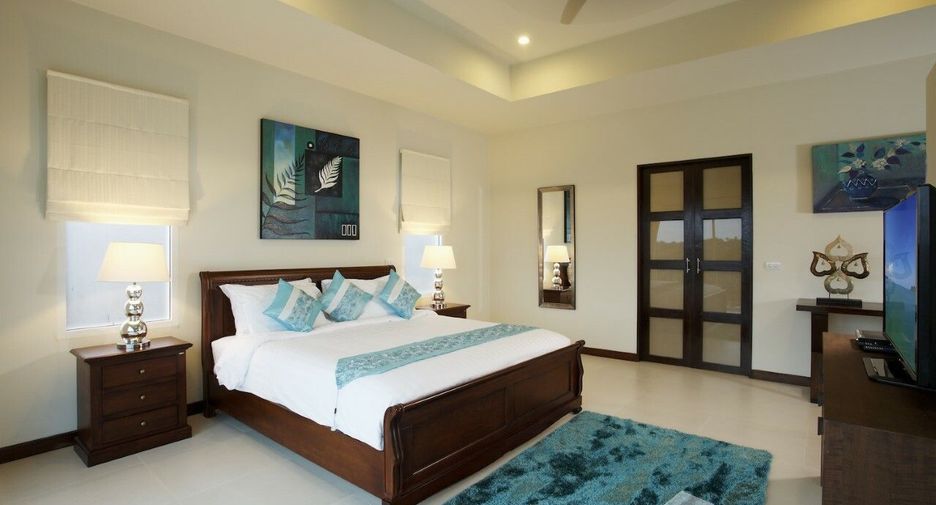 À louer 9 chambres villa à Mueang Phuket, Phuket