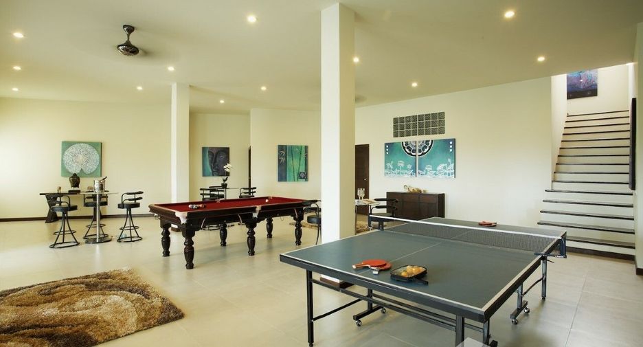 À louer 9 chambres villa à Mueang Phuket, Phuket
