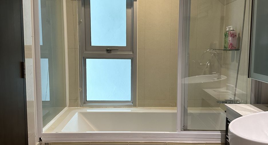 For sale and for rent 2 bedrooms condo in Khlong Toei, Bangkok
