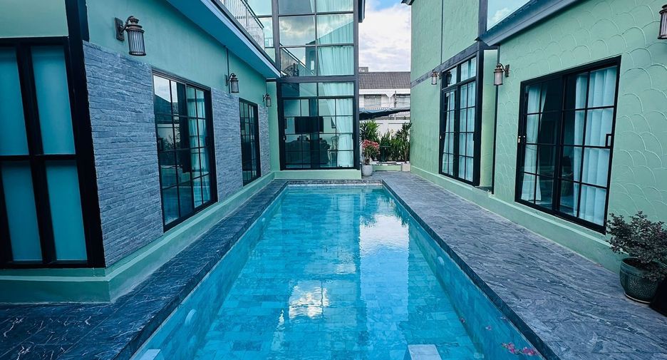 À louer 1 chambre maison à Mueang Phuket, Phuket