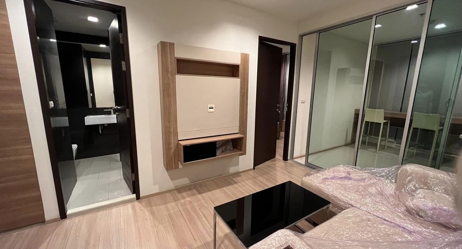 For sale 1 bed condo in Sathon, Bangkok