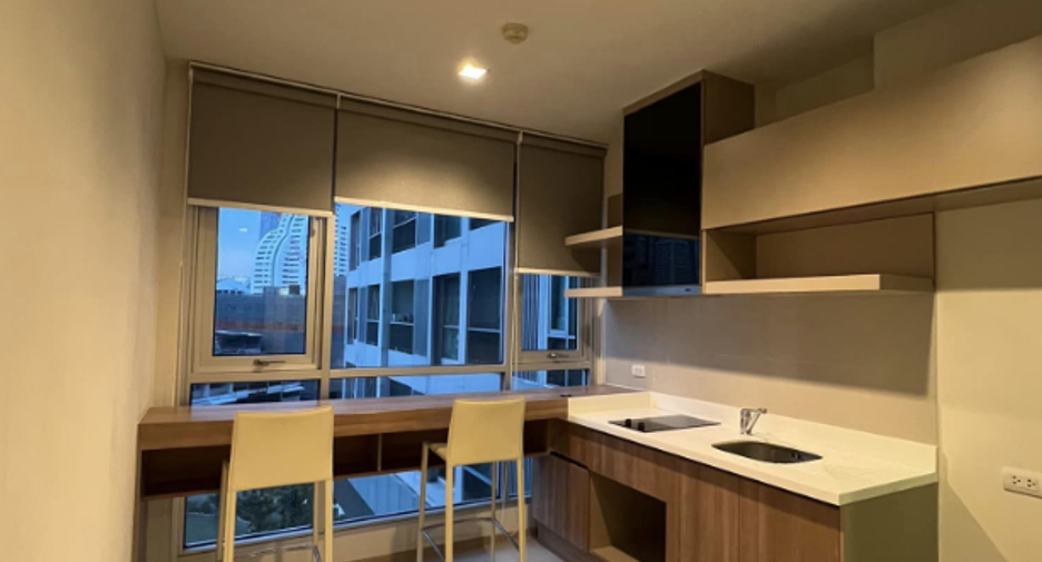 For sale 1 bed condo in Sathon, Bangkok