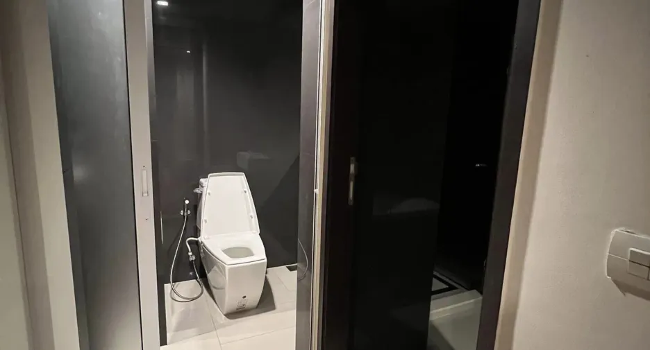 For sale 1 bed condo in Sathon, Bangkok