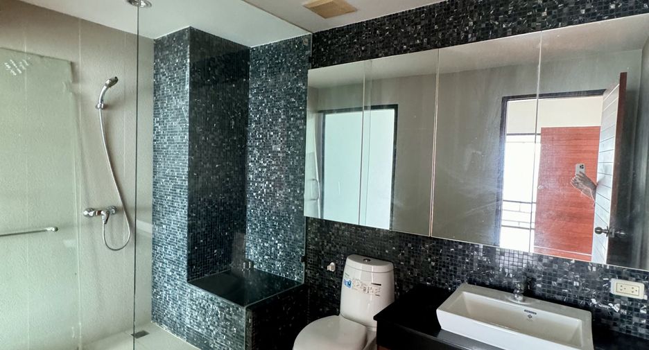 Condo en venta de 3 habitaciones en Bang Lamung, Chonburi