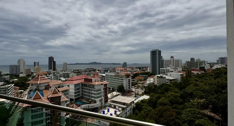 Condo en venta de 3 habitaciones en Bang Lamung, Chonburi
