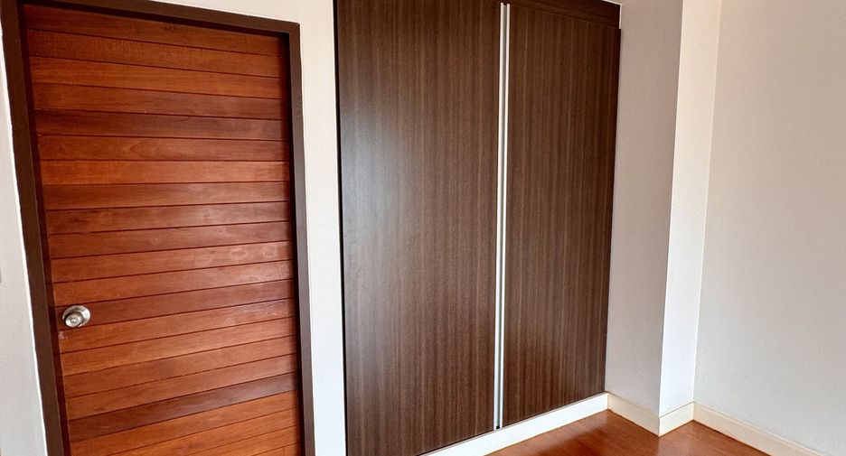Condo en venta de 3 habitaciones en Bang Lamung, Chonburi