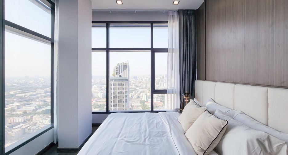 For sale 2 bedrooms condo in Ratchathewi, Bangkok